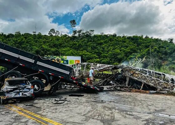 Acidente em Minas é o terceiro mais grave envolvendo coletivos rodoviários nos últimos 20 anos