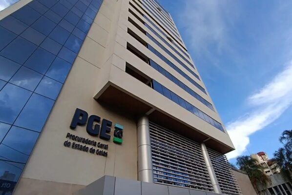 Goiás deixa de levar ao Judiciário dívidas tributárias de até R$ 500 mil