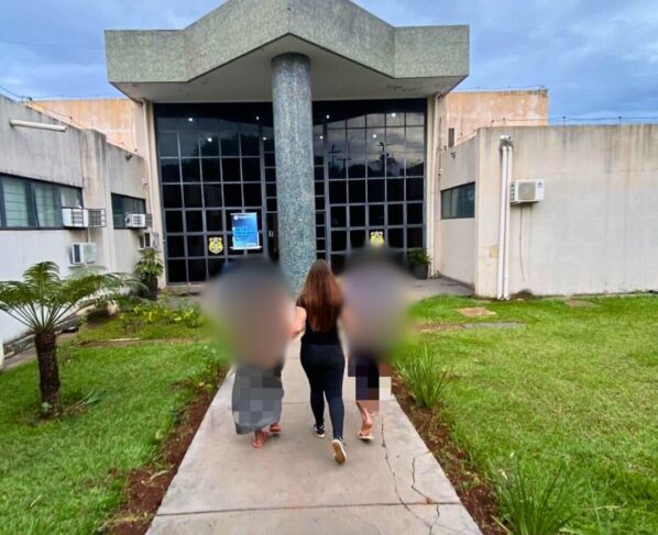 Casal é preso por tráfico de drogas em Goianápolis