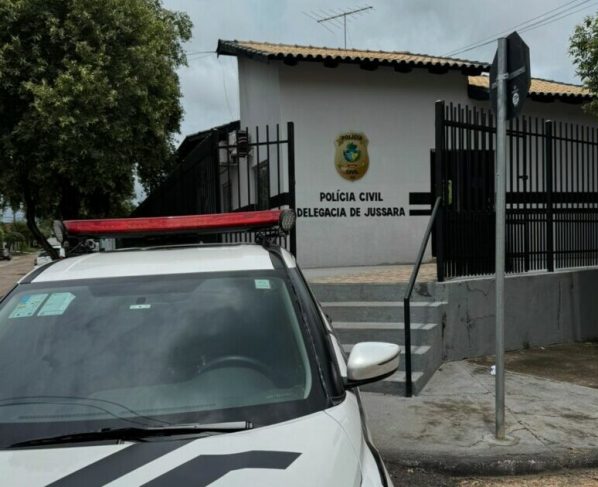 PCGO prende suspeito de furtar celular, divulgar imagens e coagir vítima a enviar mais fotos