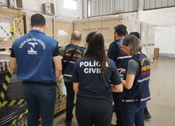 Fiscalização conjunta apreende objetos de propaganda enganosa e produtos elétricos impróprios em comércio de Aparecida de Goiânia