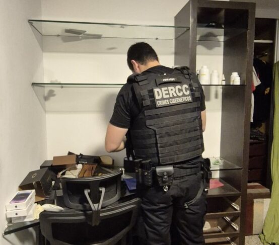 PCGO cumpre mandados de buscas em operação da PCSE que apura o golpe do “WhatsApp Fake”