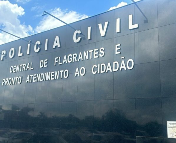 PCGO prende cinco pessoas por golpe com falsa agência de modelos