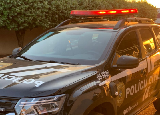 PCGO prende em flagrante mulher que perfurou olho de idosa em mercearia de Anápolis