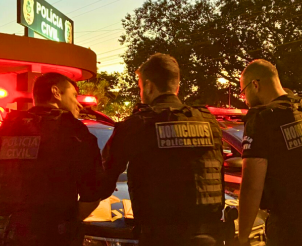 PCGO prende testemunha de homicídio que estava com dois mandados de prisão em aberto