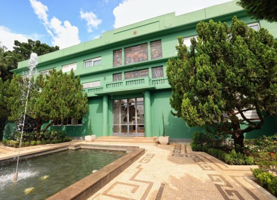 Palácio das Esmeraldas é entregue à população totalmente restaurado