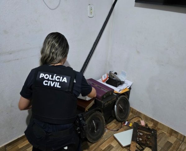 Polícia Civil prende gerente de boate investigado por embriagar funcionária, estuprá la e gravar atos sexuais com o celular dela