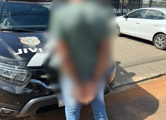 Homem é preso em flagrante após adentrar em residência de vítima, ameaçá la e persegui la, em Paraúna
