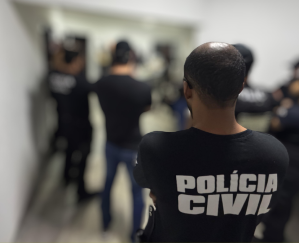 ‘Escudo Feminino’: PCGO cumpre mandados contra investigados por roubos violentos a mulheres em Senador Canedo