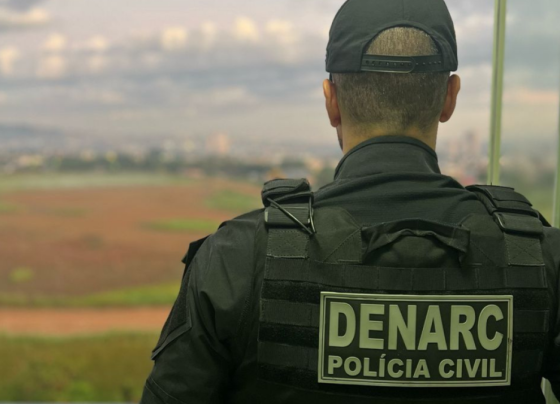 PCGO desarticula delivery de drogas e prende família suspeita de chefiar o grupo criminoso