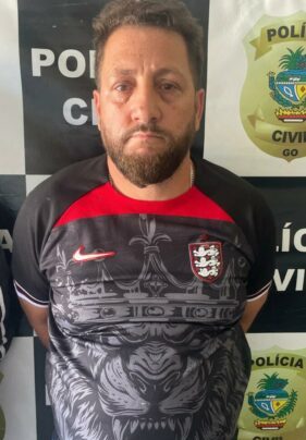 Polícia Civil prende dupla por tentar sacar benef