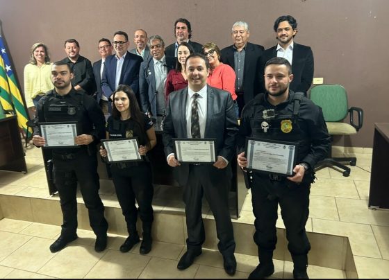 Policiais Civis de Buriti Alegre são homenageados pela Câmara Municipal