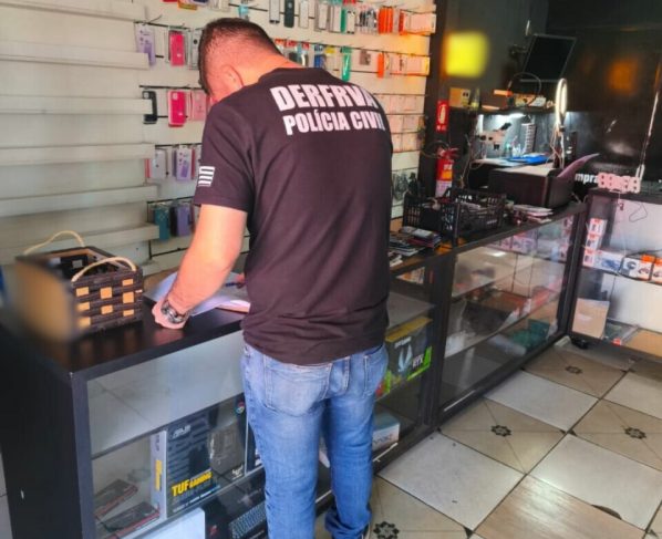 Polícia Civil cumpre três mandados de buscas em investigação de roubo de motocicleta, em Aparecida de Goiânia
