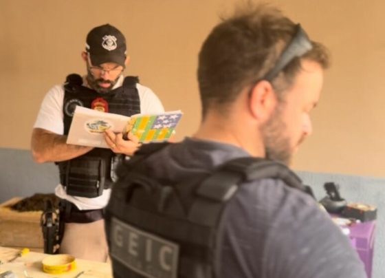 PCGO prende dupla em flagrante por tráfico de drogas em Cristalina após campana