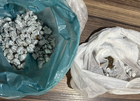 PCGO e PMGO prendem dupla em flagrante por tráfico de drogas em Alto Horizonte