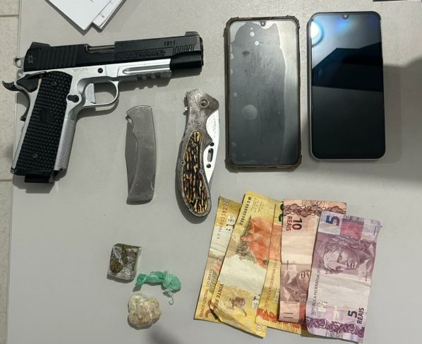 PCGO e PMGO prendem homem em flagrante por tráfico de drogas em Campos Belos