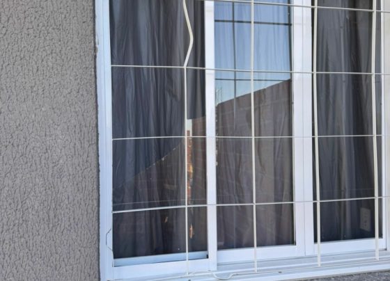 PCGO prende jovem em flagrante por invadir casa, ameaçar e danificar bens da ex namorada em Piracanjuba