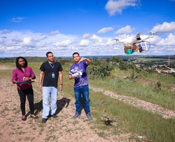 Escola do Futuro de Goiás cria drone para auxiliar no reflorestamento do Cerrado
