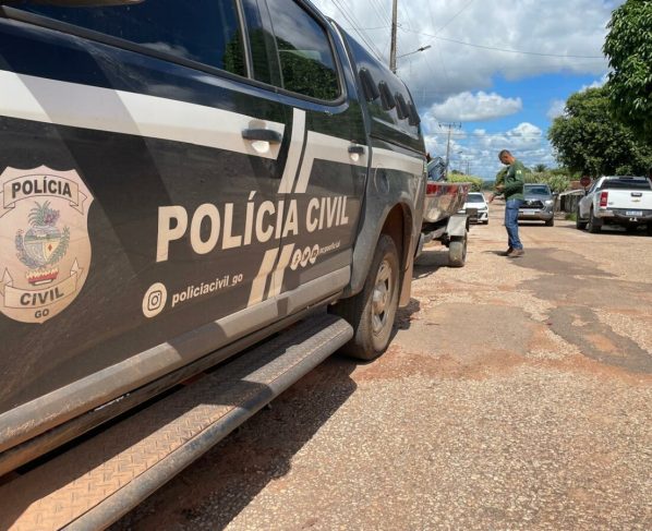 PCGO prende investigado em flagrante por posse irregular de arma de fogo e cumpre mandado de busca e apreensão relacionados à pesca predatória