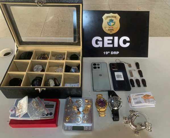 PCGO prende homem por furto de joais avaliadas em aproximadamente R$ 10 mil reais