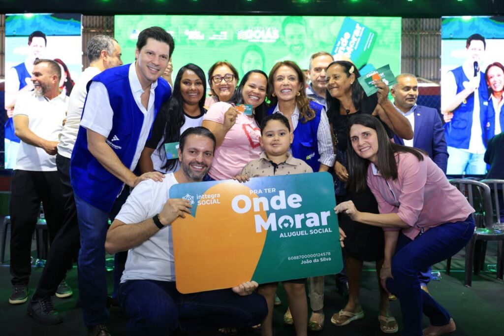 Famílias de Goiânia e Aparecida são contempladas com benefícios habitacionais