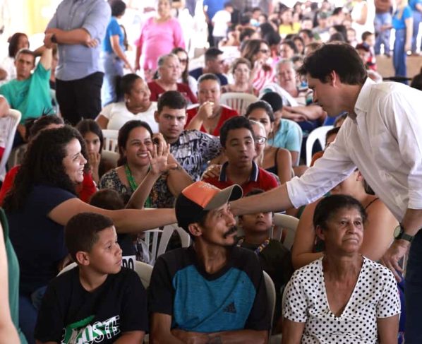 Governo reforça investimentos em rodovias e entrega moradias na região da Estrada de Ferro