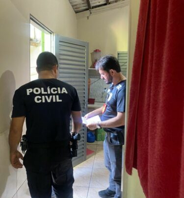 PCGO cumpre mandado e prende investigado por calúnia e difamação contra forças policiais em Ceres