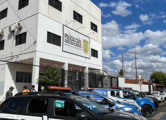 PCGO prende em flagrante homem que estuprou mulher após confraternização em sua residência