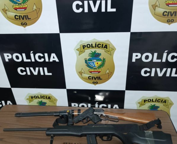 PCGO apreende armas e munições em residência de investigado por violência doméstica em Jataí