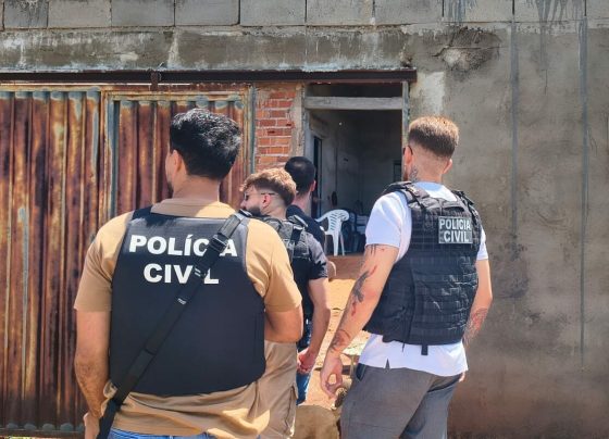 PCGO cumpre mandado de busca e apreensão em investigação de homicídio triplamente qualificado em Trindade