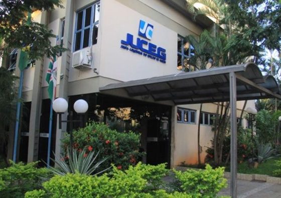 Imagem externa da sede da Juceg, em Goiânia.