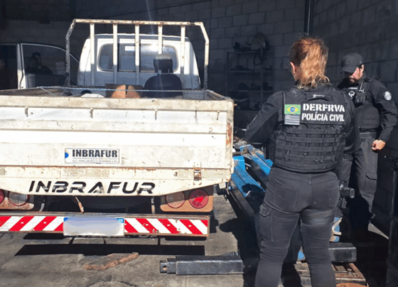 PCGO cumpre mandados de busca e apreensão em investigação de furto de peças de caminhões
