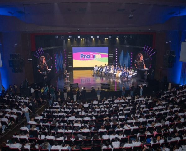 Goiás celebra entrada de novo cinco mil alunos no ProBem