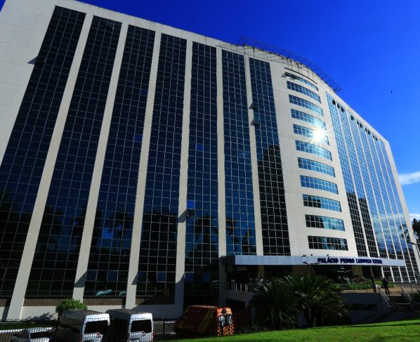 Estado decreta ponto facultativo no próximo dia 20