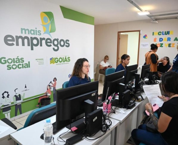 Atendimento no Feirão de Empregos