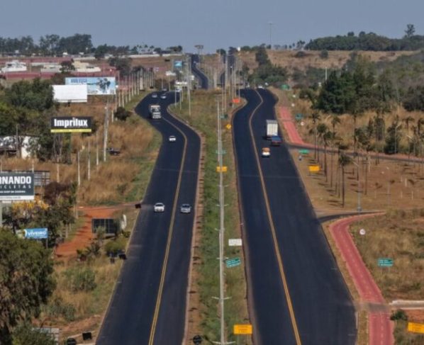 Governo de Goiás inicia restauração de novo trecho da GO-020 no período noturno